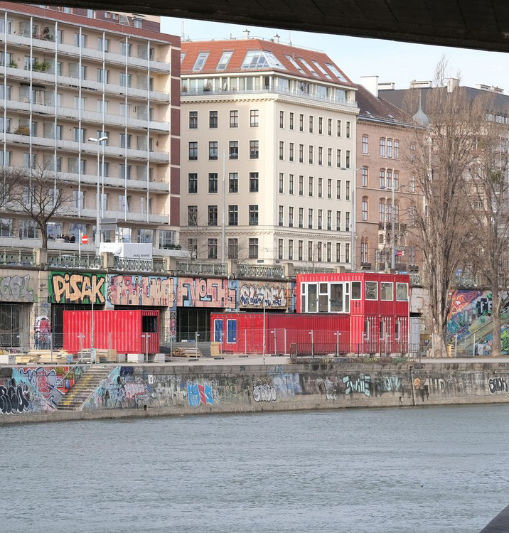 Zwischennutzung Urban Tribes am Donaukanal, Wien 1