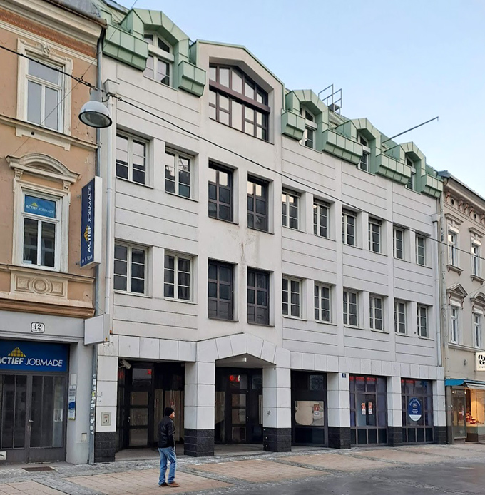 Umbau ehem. Bankzentrale zu einem Beherbergungs- und Geschäftsgebäude, Außenansicht Brunngasse